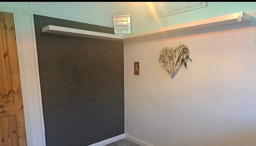 Cindy's room