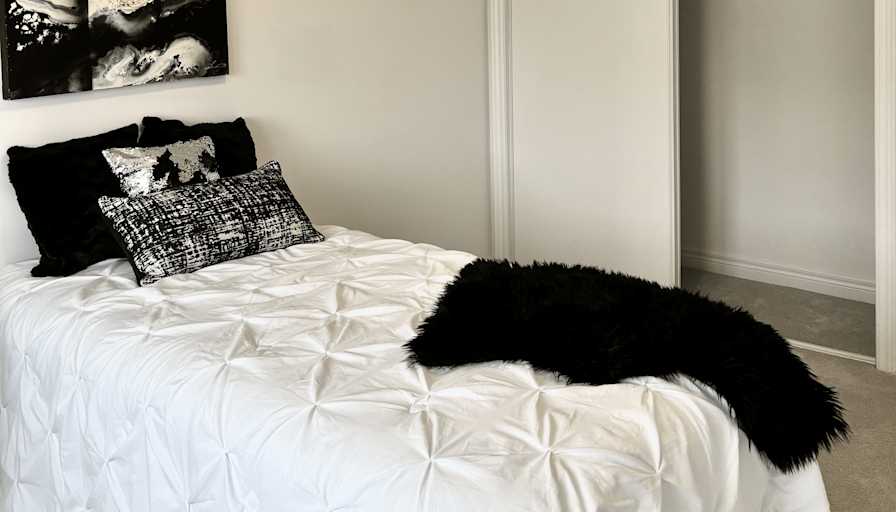 Elle's room