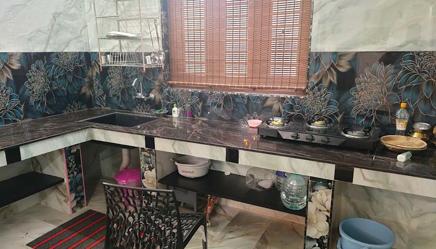 TARAKARAMA's room