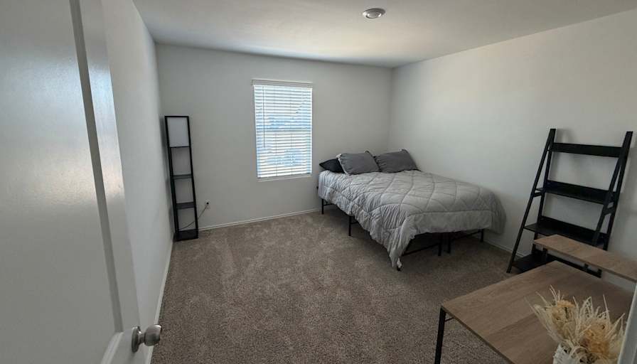 Alvaro's room