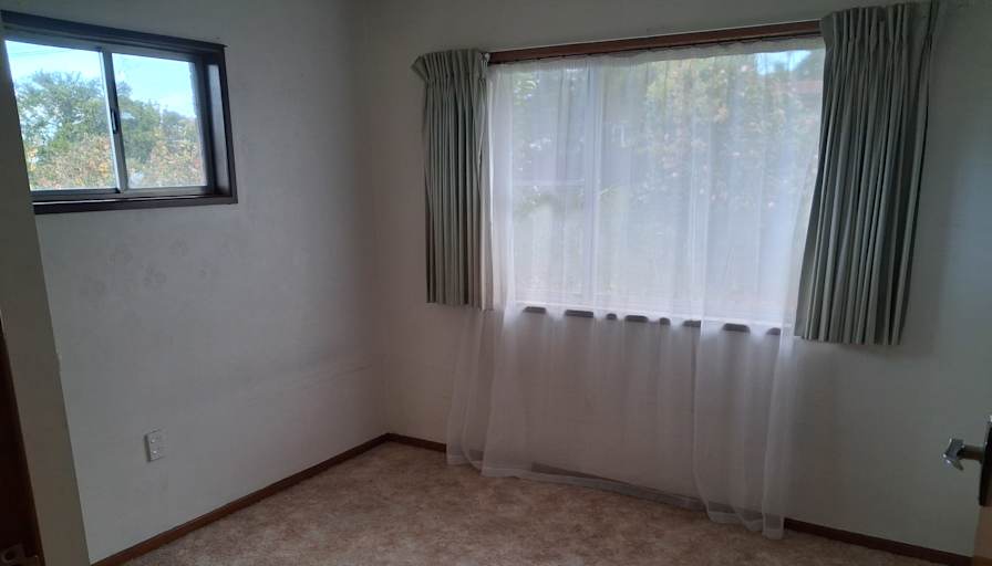 Anton Bowker's room