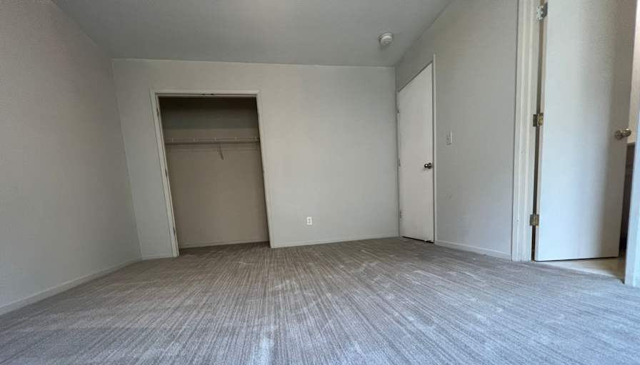 KathleenSam's room