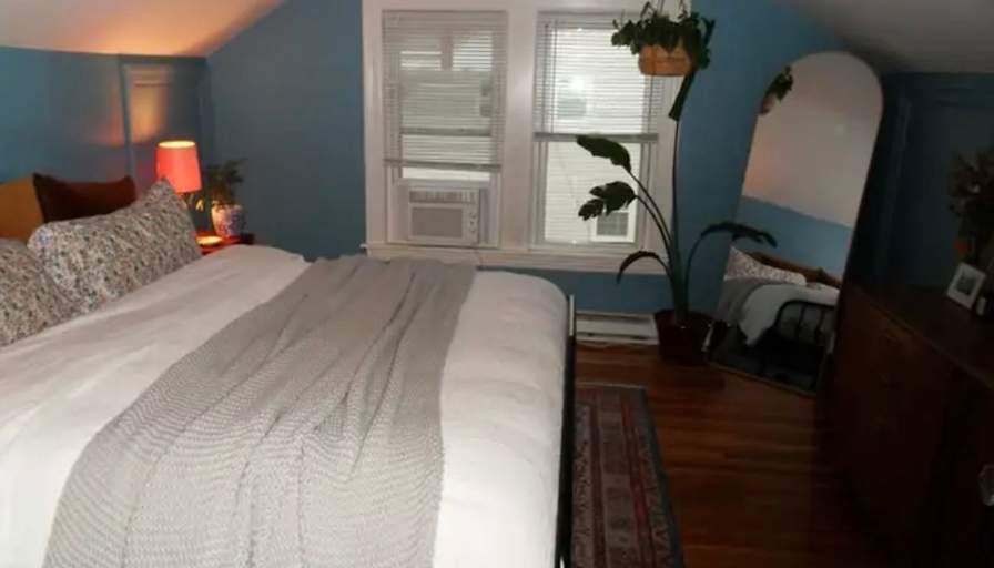 Chris Muscat's room