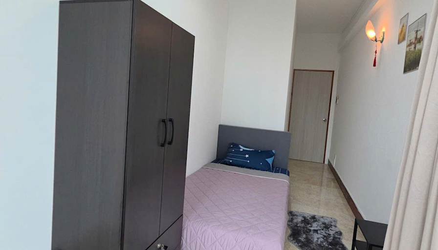 Sunny's room