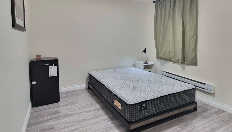 Lyn K's room