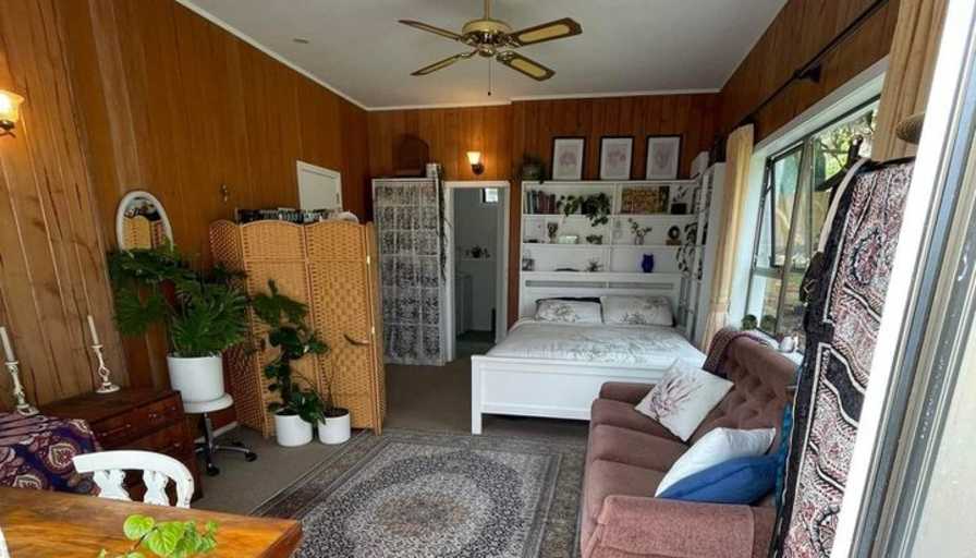 Darren's room