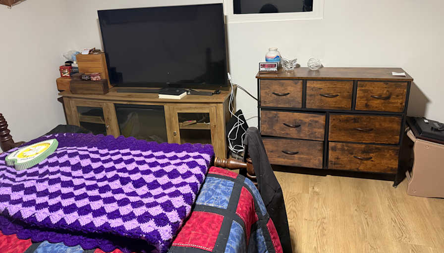 Valerie Dombrow's room