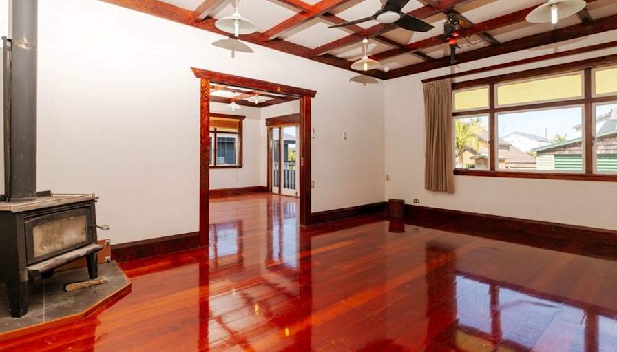 Suresh Nanu's room