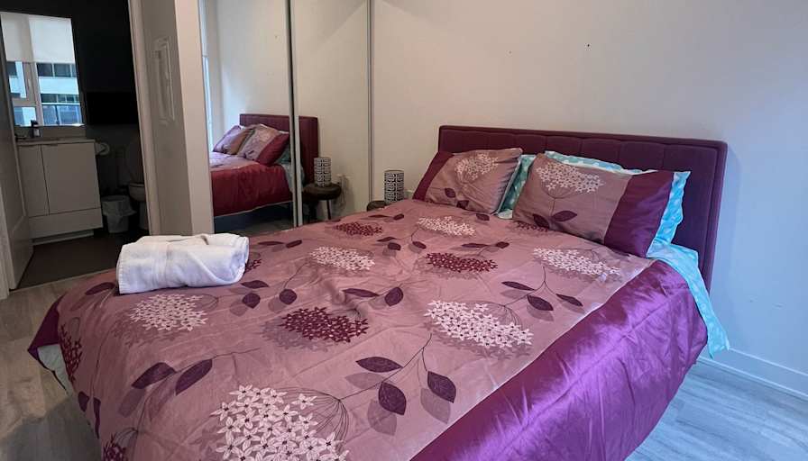 Emre's room
