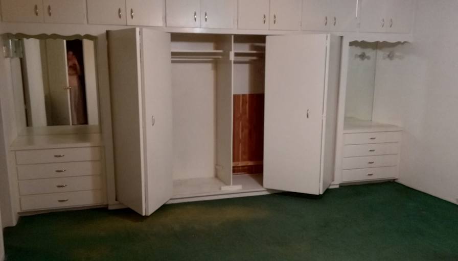 Tom's room