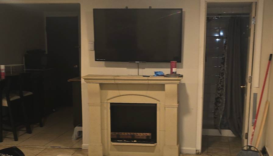 Cc's room