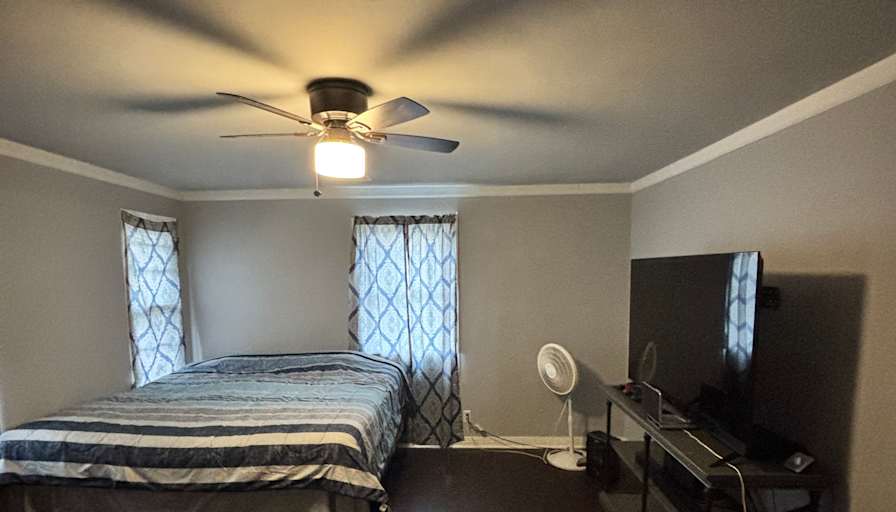 Malik's room