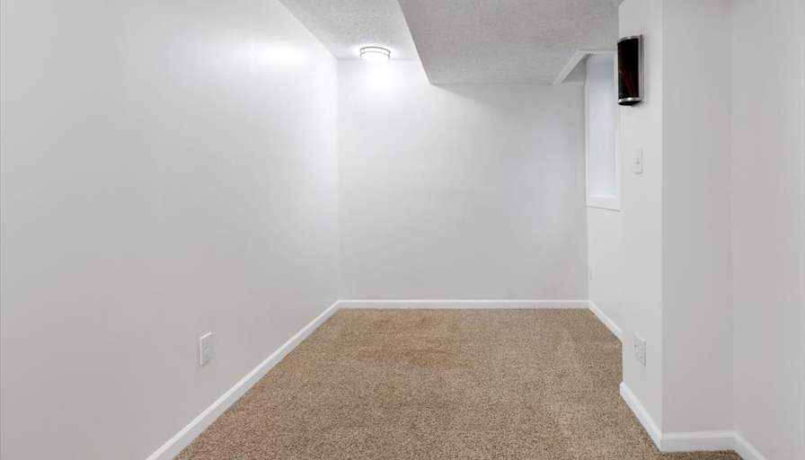 Kirsten Keller's room