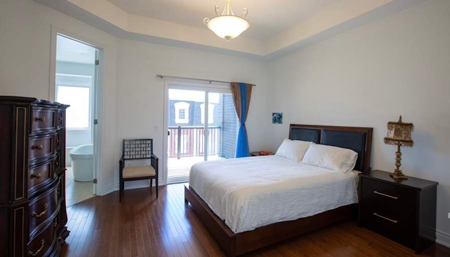 Lina's room