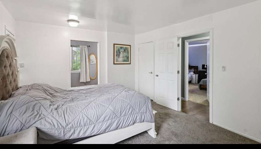 Margalie's room