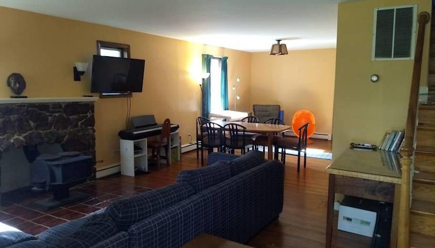 Homeport Rentals's room