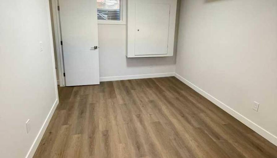 Harikrishna Dasari's room