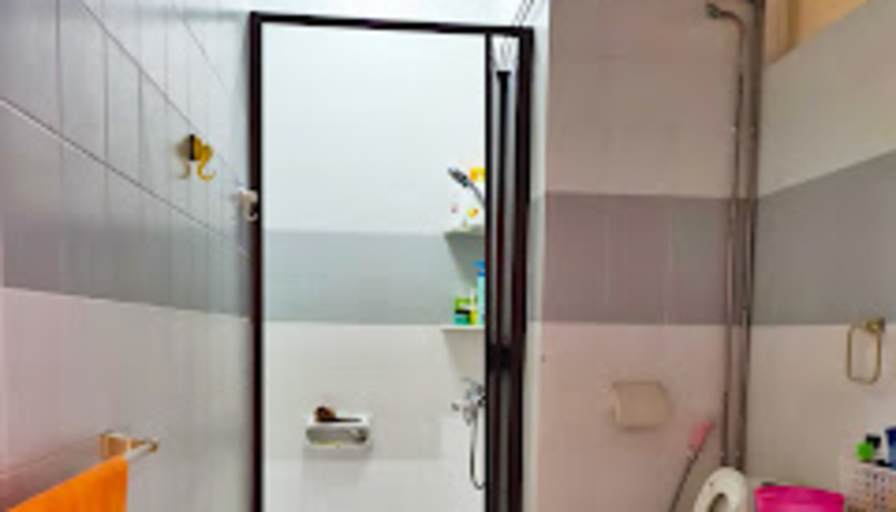 hwa san's room