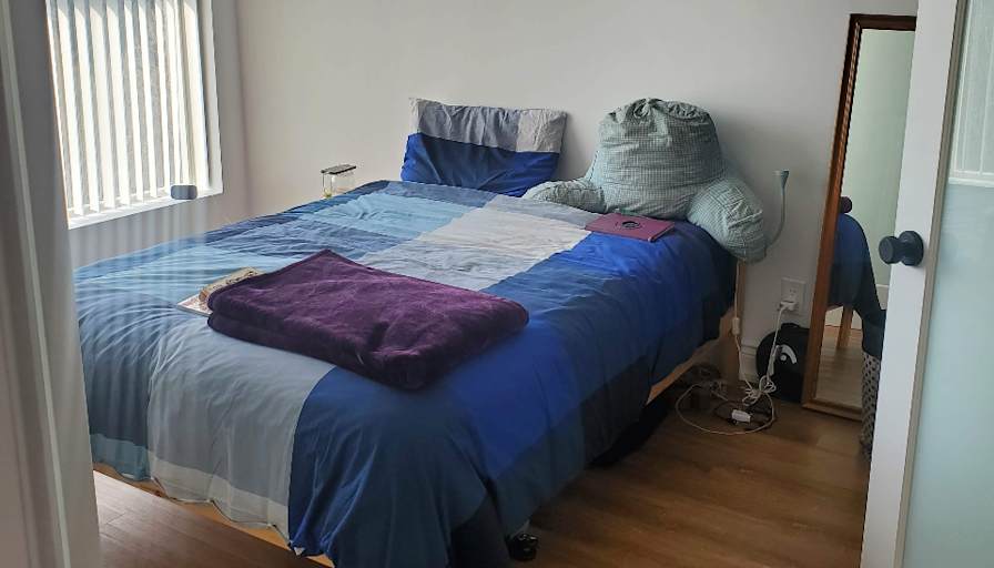 Naomi's room