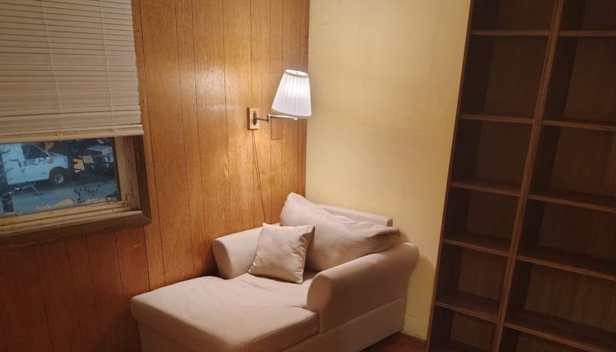 D's room