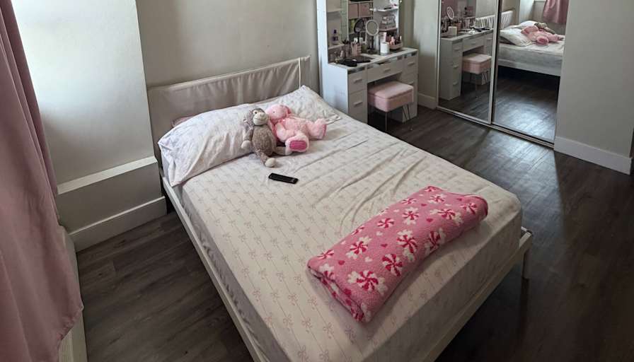 Nathaly's room