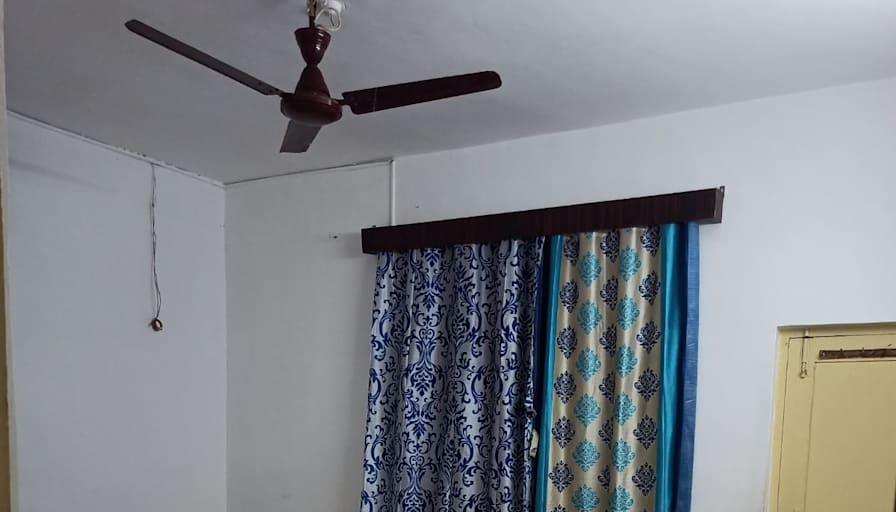 Hitesh's room