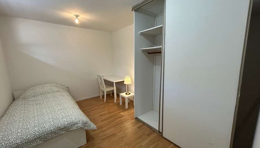 Shirin's room