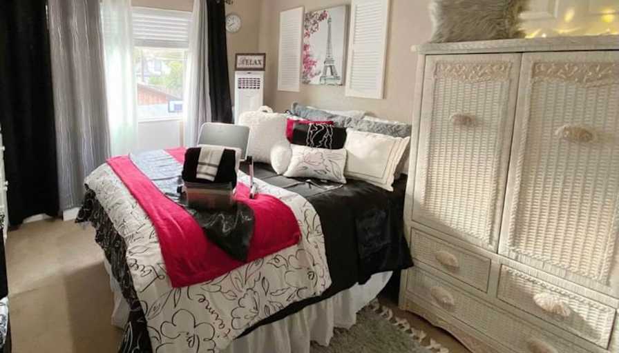 Elizabeth's room