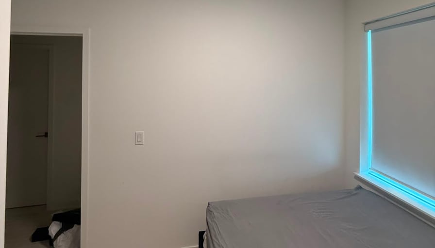Tomi's room