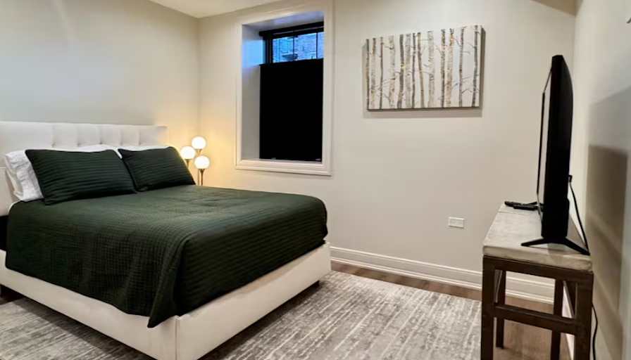 Evelyn's room