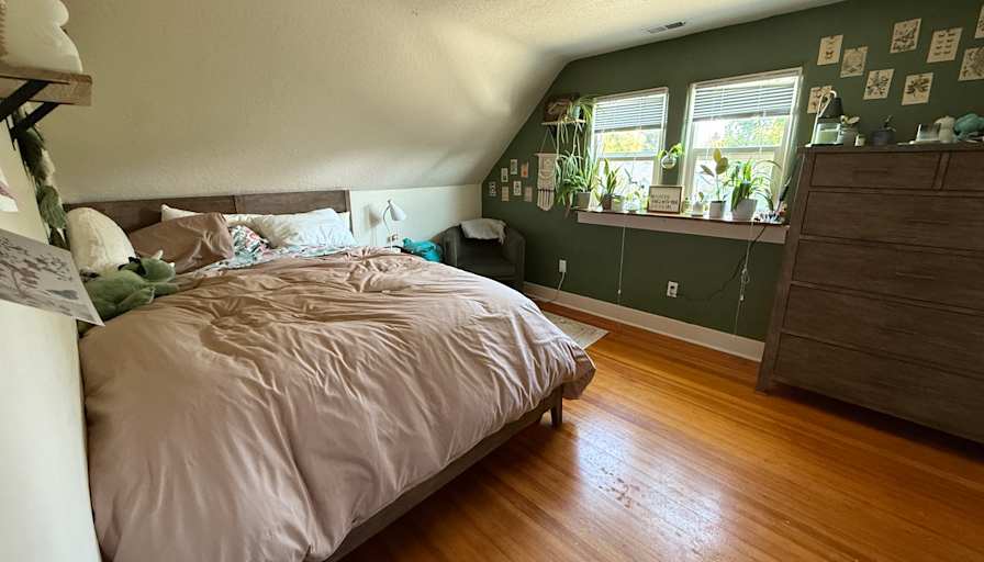Autumn's room