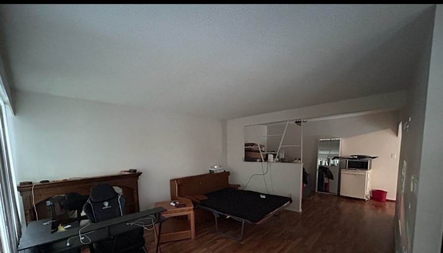 Frank samnani's room