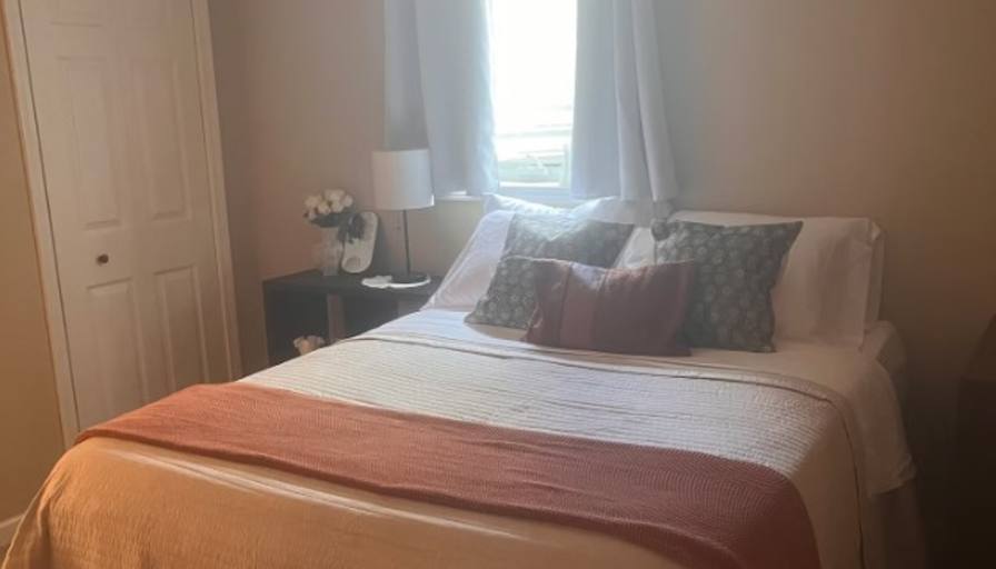 Naomi's room