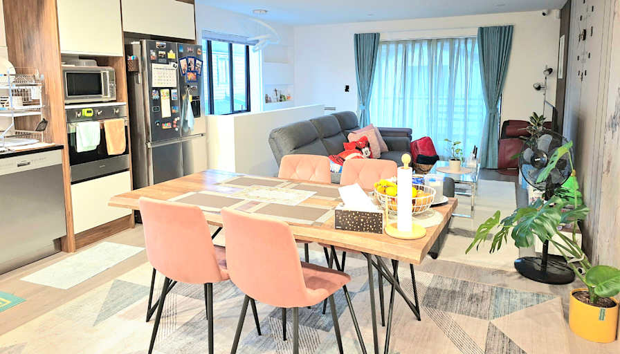 Arvi Osorio Mayote's room