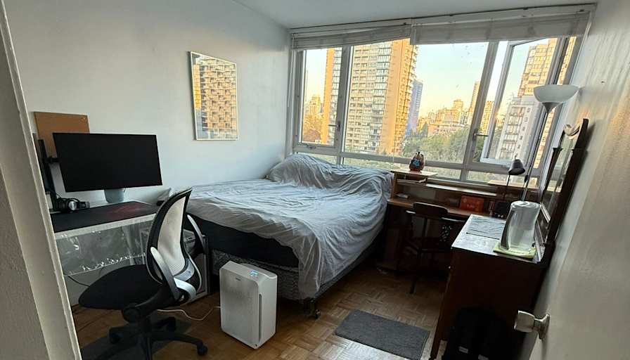 Regis's room