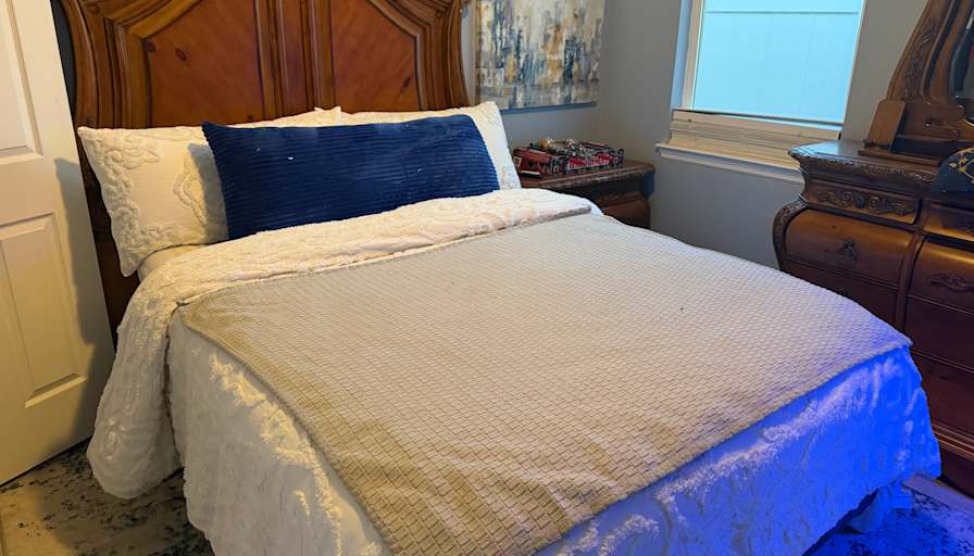 Vinny's room
