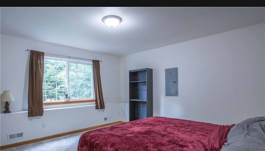 DAKOTA's room