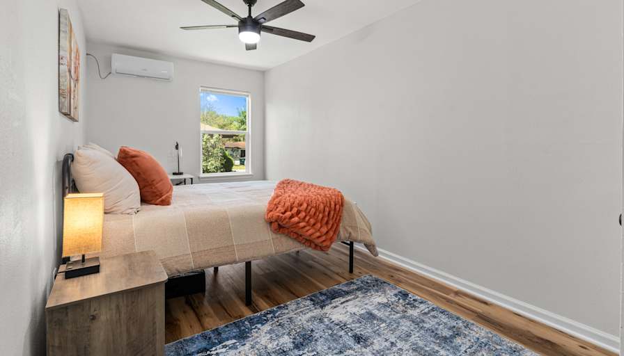 Leonora Gomez's room