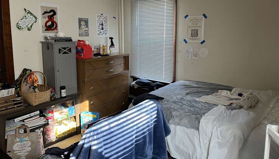 Sara's room