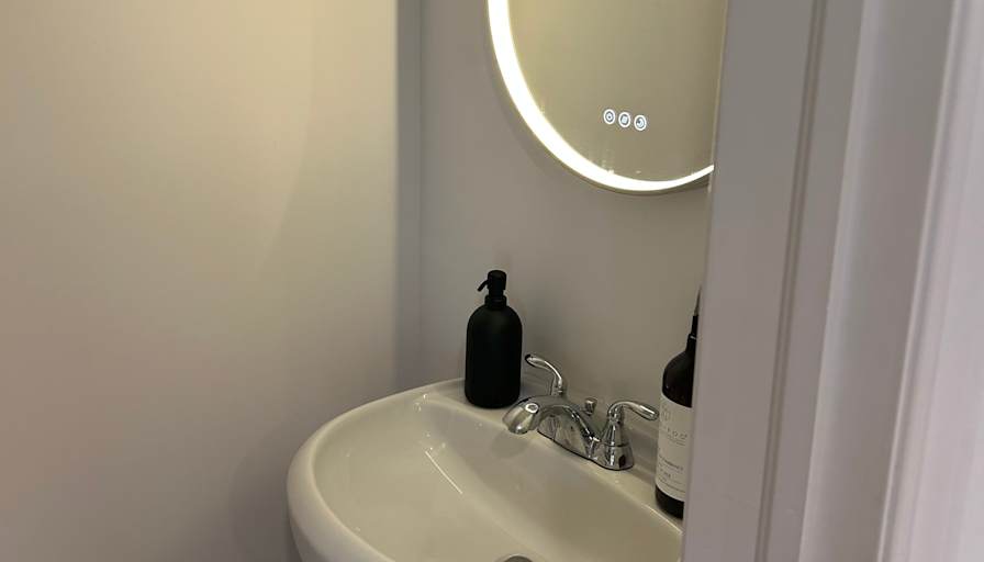 Julie Girard's room