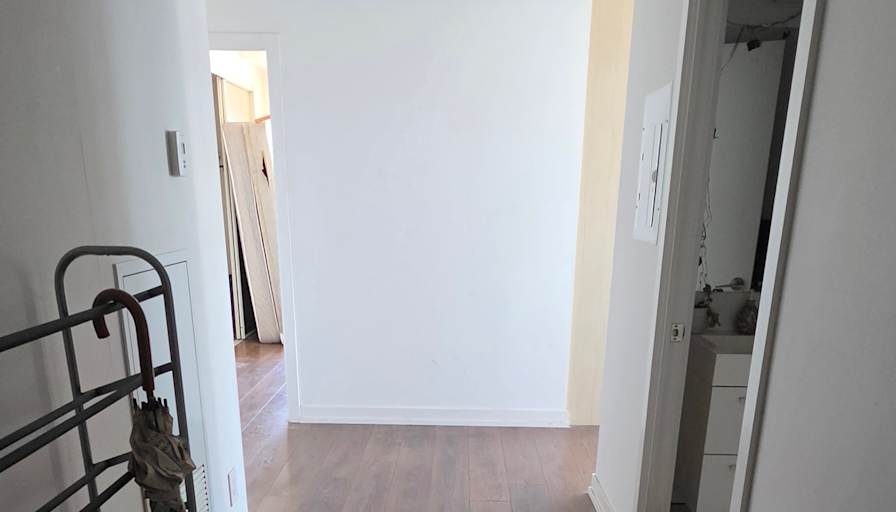 Niko's room