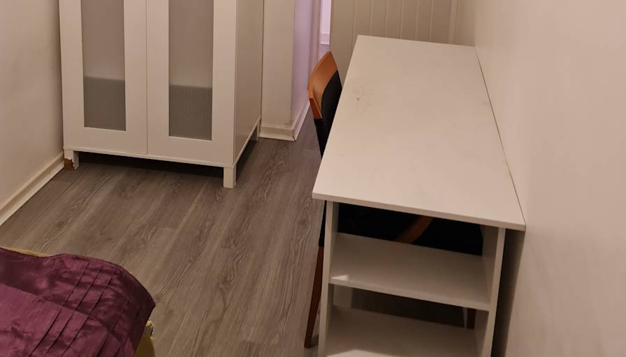 Nashaat's room