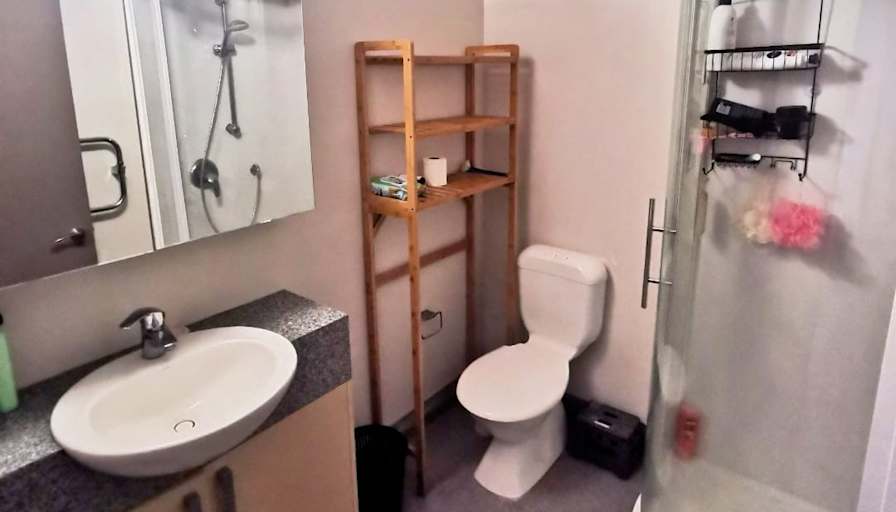 Mingsheng's room