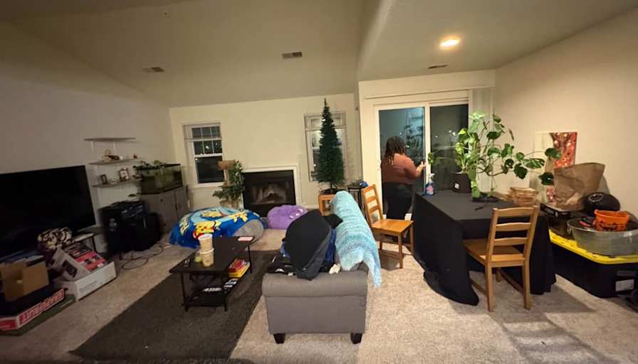 Kelly's room