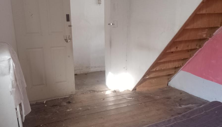 Chandrin Russouw's room