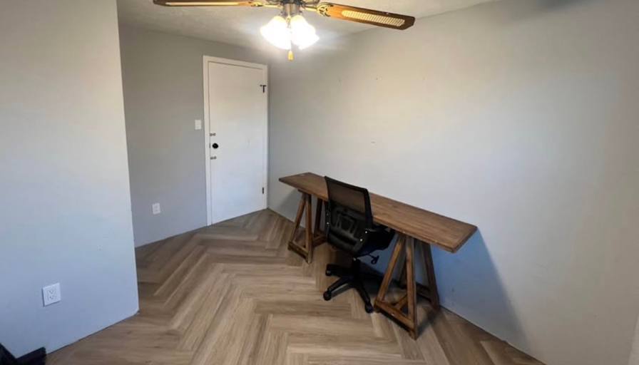 Darren's room