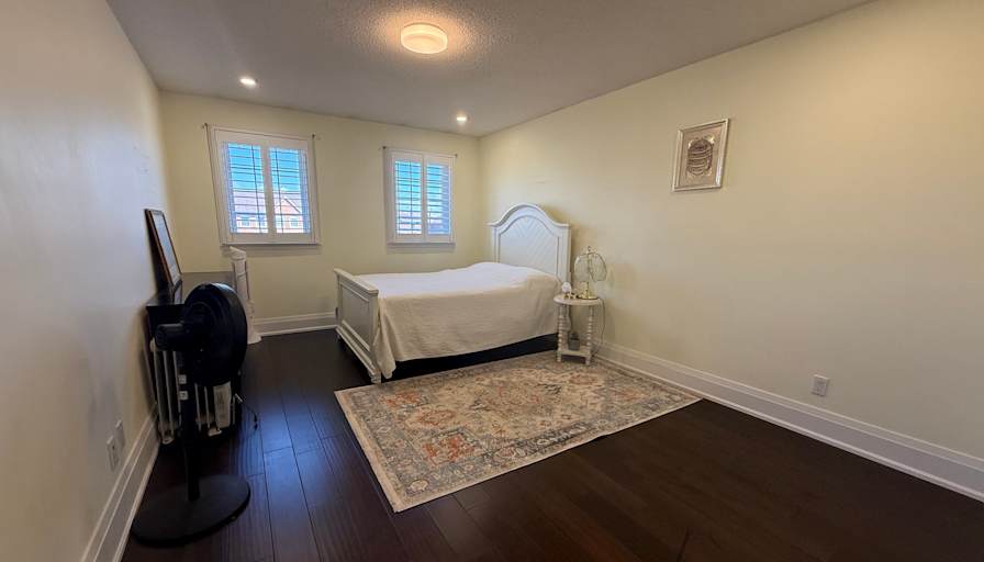 Ali's room
