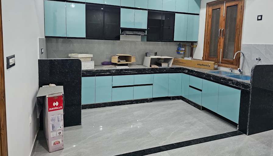 JANESH NARAYAN G's room