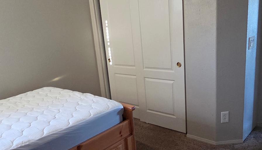 Felicia's room