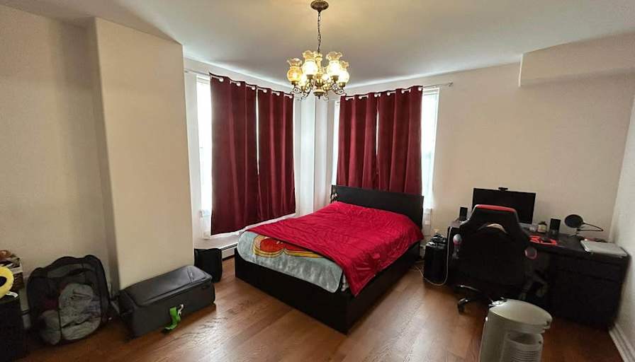 Santhi Varanasi's room